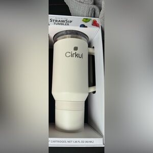 Cirkul StrawSip 40 oz White Pearl Tumbler